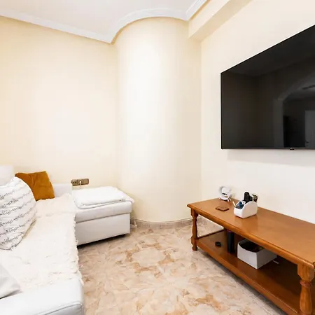 בית נופש Cabo Roig Holiday Home קאבו רואיג