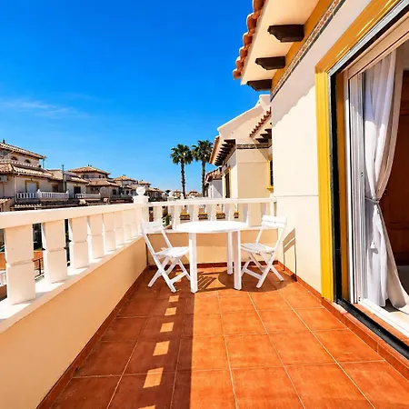 Cabo Roig Holiday Home בית נופש